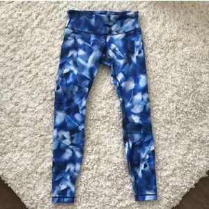Blue tie-dyed Lululemons